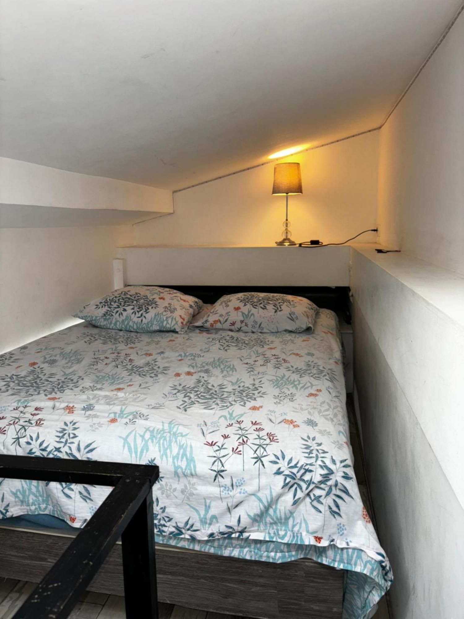 Pretty Montmartre Apartment Paris Bagian luar foto